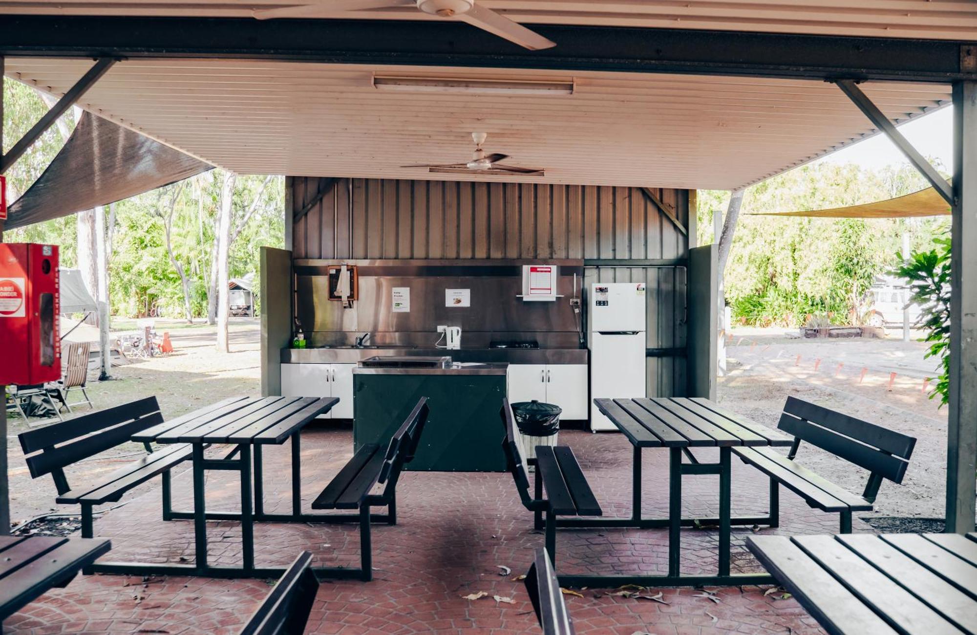 Big4 Howard Springs Holiday Park ダーウィン エクステリア 写真